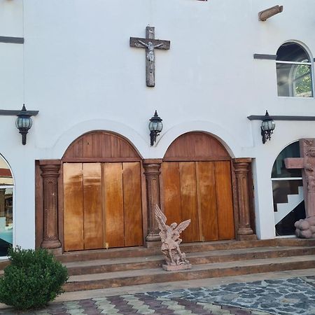 Hotel Leyenda Del Tepozteco Tepoztlan Bagian luar foto
